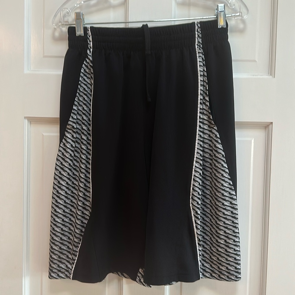 Gently worn drawstring shorts-smoke free home